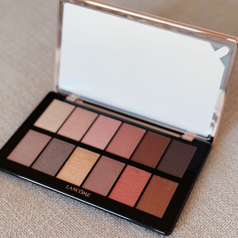 Lancome Holiday Limited Edition Eyeshadow Palette - Picture 3 of 5